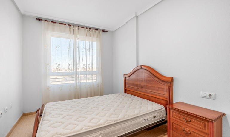 Herverkoop - Appartement / Flat -
Torrevieja - Torrevieja - Centre