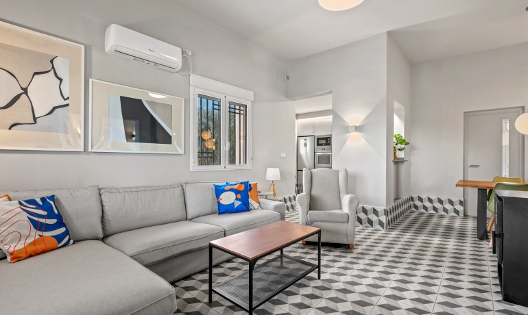 Herverkoop - Villa -
Elche/Elx