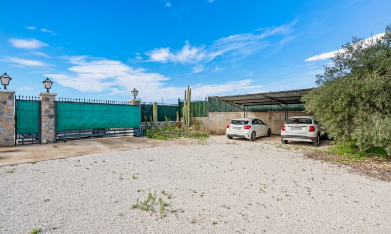 Herverkoop - Villa -
Elche/Elx