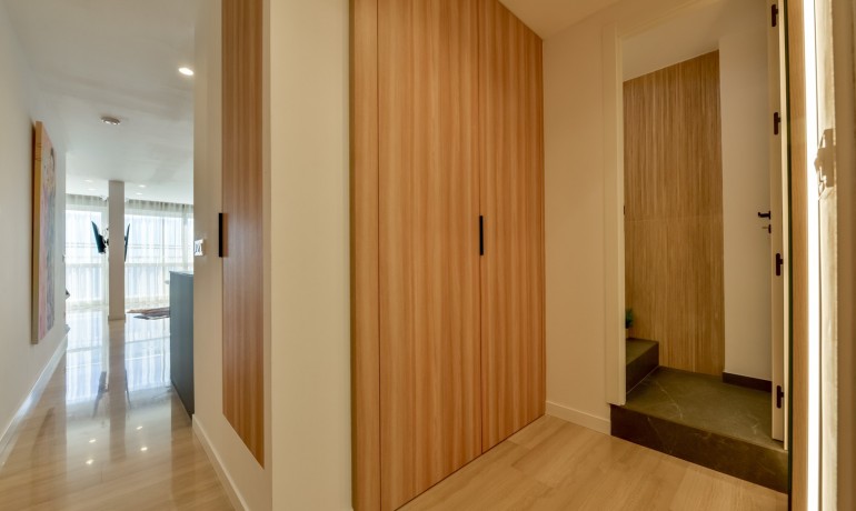 Sale - Apartment / Flat -
Altea