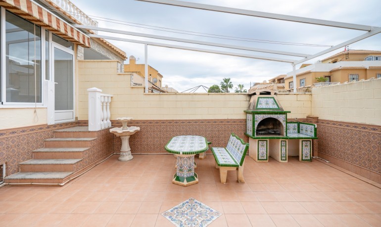 Herverkoop - Huis -
Ciudad Quesada - Doña Pepa