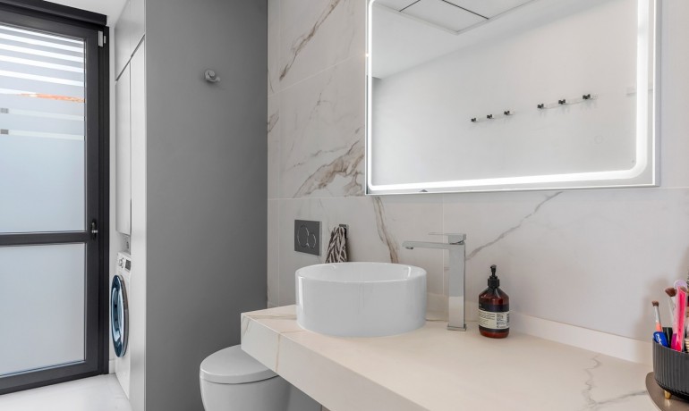 Herverkoop - Villa -
Ciudad Quesada