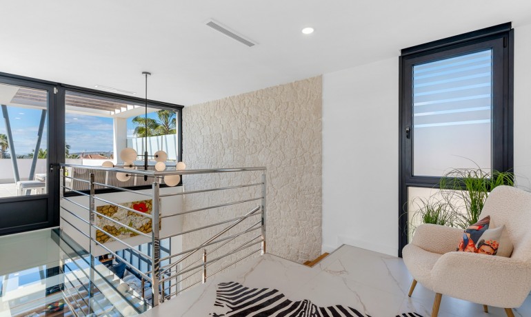 Herverkoop - Villa -
Ciudad Quesada