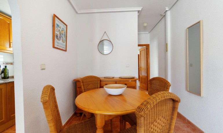 Herverkoop - Appartement / Flat -
Torrevieja - Torrevieja - Centre