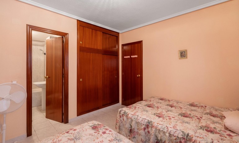 Herverkoop - Appartement / Flat -
Torrevieja* - Centro