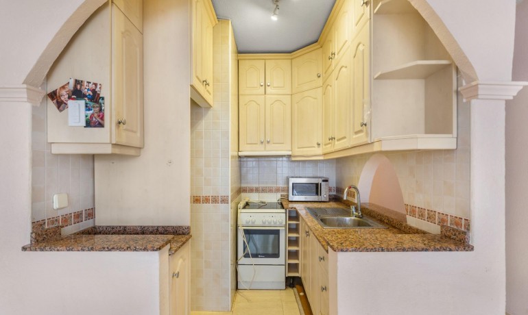 Sale - Apartment / Flat -
Torrevieja* - Centro - Muelle Pesquero