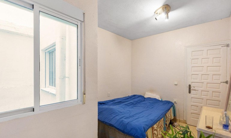 Sale - Apartment / Flat -
Torrevieja* - Centro - Muelle Pesquero