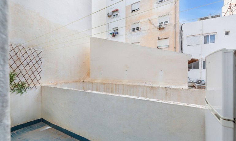 Sale - Apartment / Flat -
Torrevieja* - Centro - Muelle Pesquero