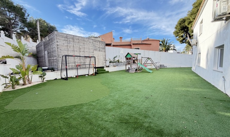 Revente - Villa -
Villamartin