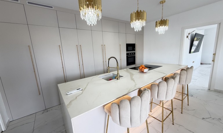 Revente - Villa -
Villamartin