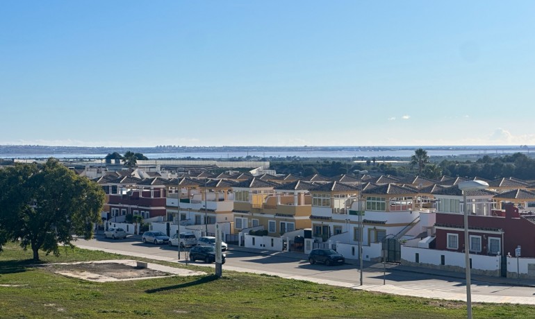 Sale - Apartment / Flat -
Orihuela* - Entre Naranjos Vistabella