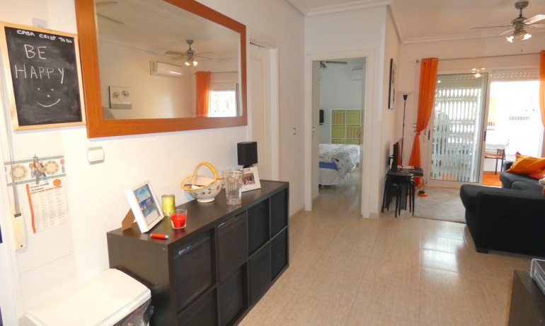 Revente - Appartement / Flat -
Almoradi
