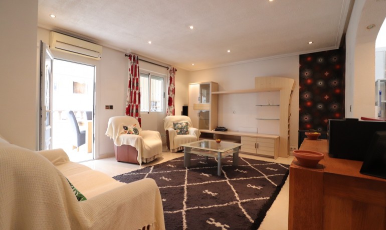 Herverkoop - Huis -
Orihuela Costa - Los Balcones