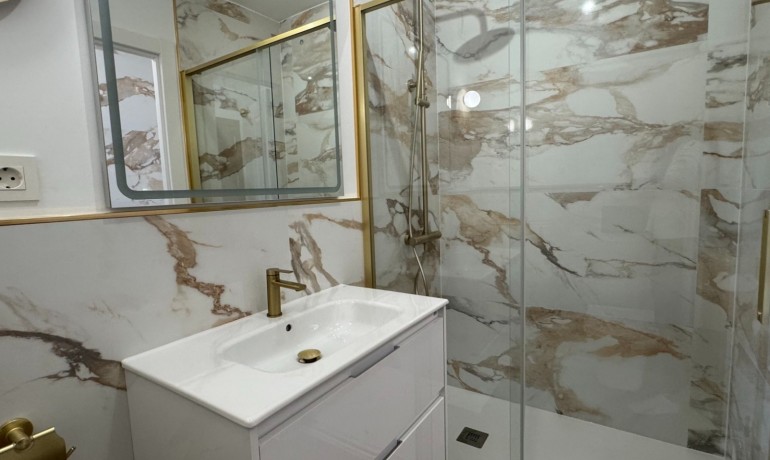 Herverkoop - Appartement / Flat -
Orihuela Costa* - Punta Prima*