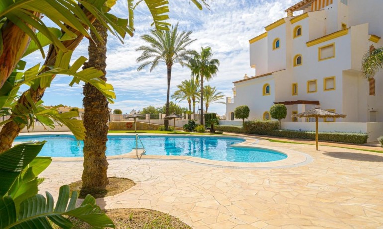 Herverkoop - Apartment / Flat * -
Altea* - Mascarat*
