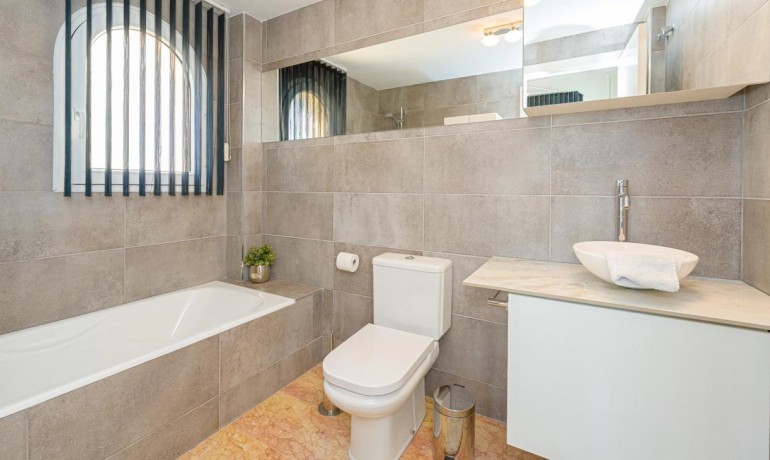 Herverkoop - Apartment / Flat * -
Altea* - Mascarat*