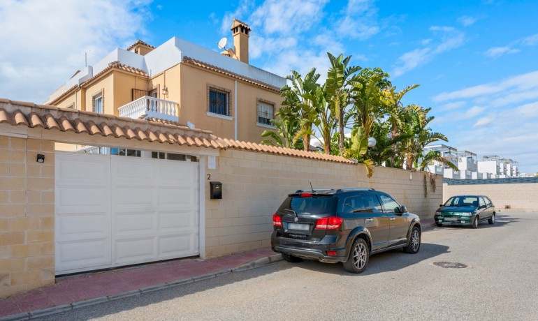 Herverkoop - Appartement / Flat -
Cuidad Quesada* - Lo Marabú