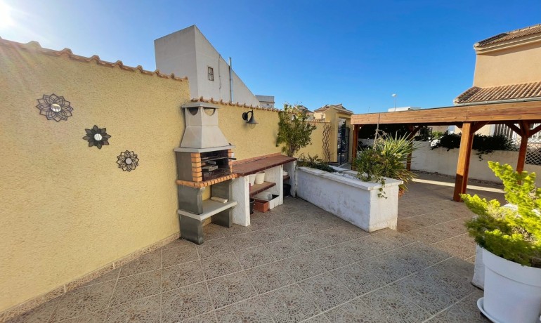 Herverkoop - Villa -
Cuidad Quesada* - Rojales Hills