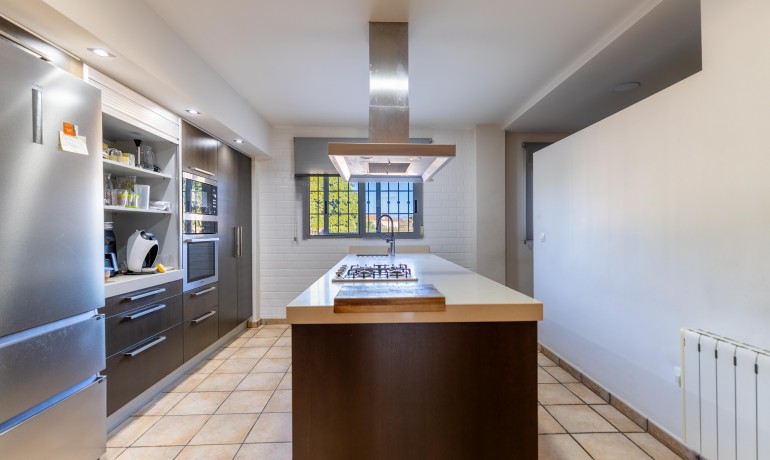 Sale - Villa -
Elche* - Elche