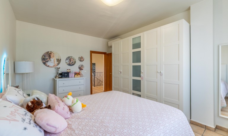 Sale - Villa -
Elche* - Elche