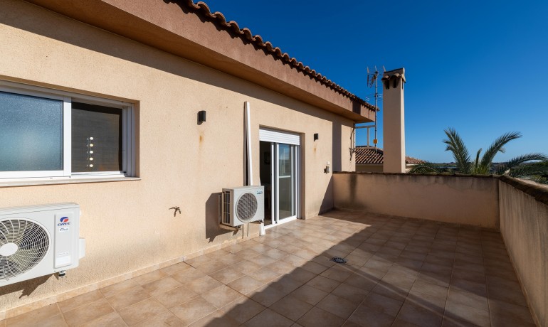 Sale - Villa -
Elche* - Elche