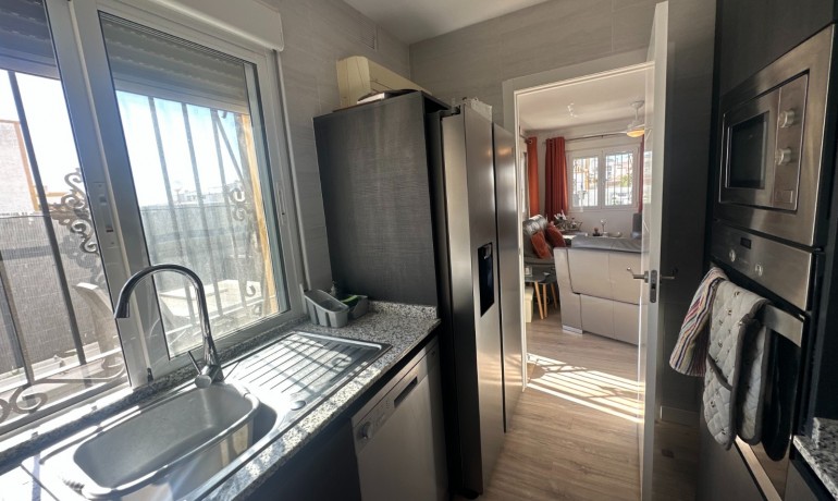 Herverkoop - Huis -
Orihuela* - Entre Naranjos Vistabella