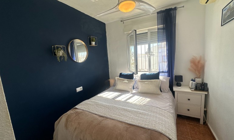 Herverkoop - Huis -
Orihuela* - Entre Naranjos Vistabella