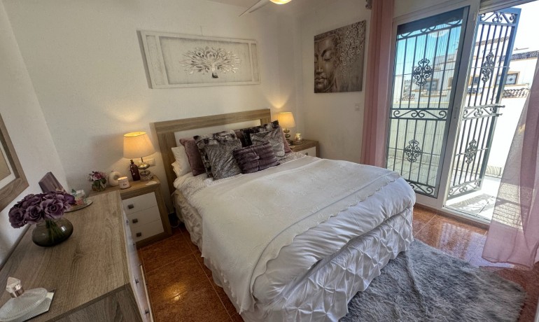 Herverkoop - Huis -
Orihuela* - Entre Naranjos Vistabella