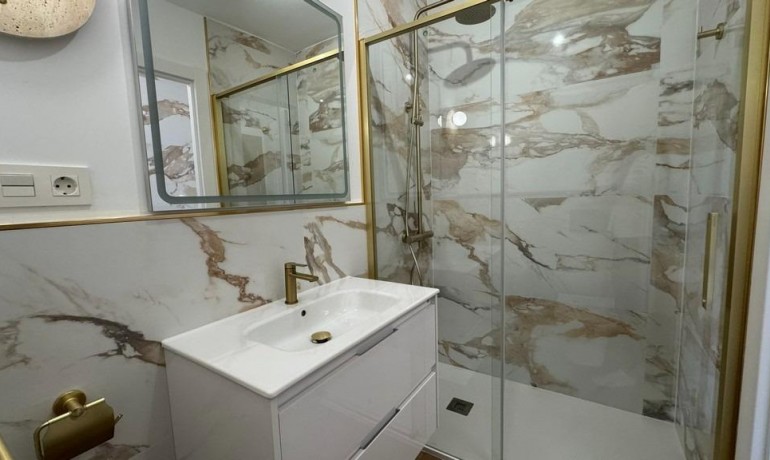 Herverkoop - Appartement / Flat -
Torrevieja* - Punta prima