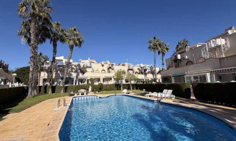 Herverkoop - Huis -
La Florida