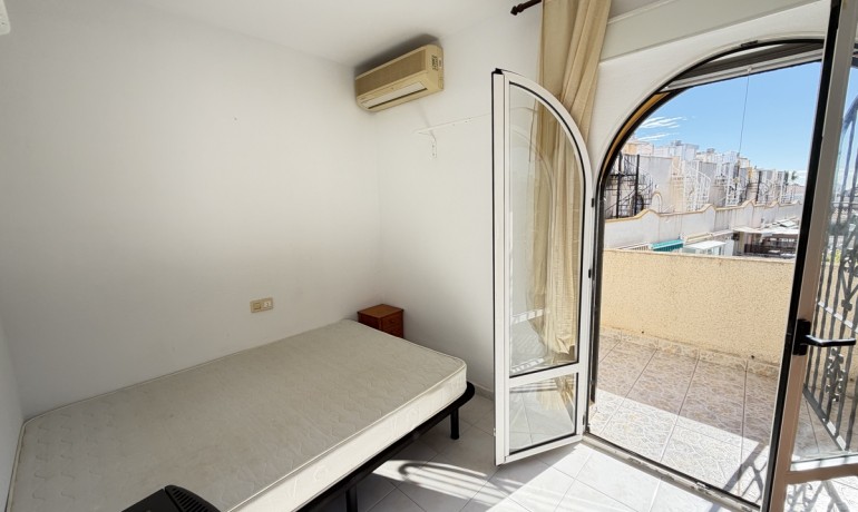 Herverkoop - Huis -
La Florida