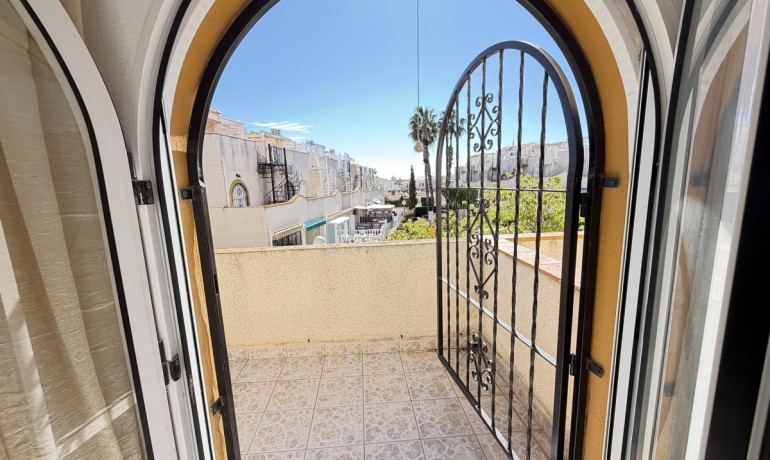 Herverkoop - Huis -
La Florida