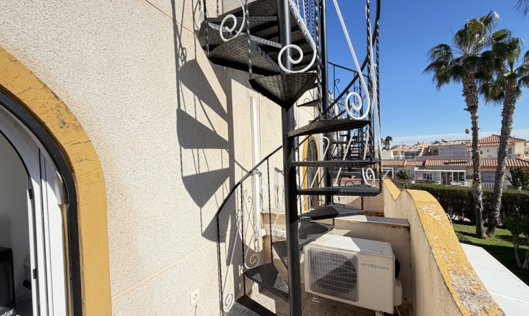 Herverkoop - Huis -
La Florida