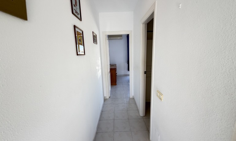 Herverkoop - Huis -
La Florida