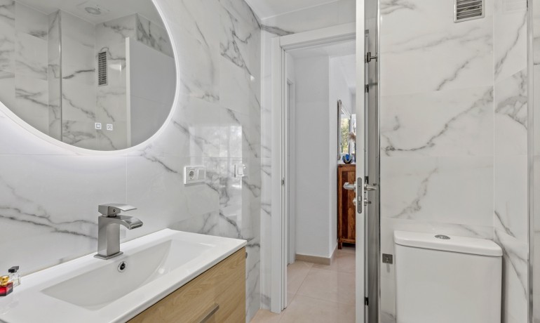 Sale - Apartment / Flat -
La Nucia* - La Nucia