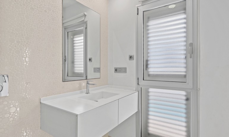 Herverkoop - Villa -
Ciudad Quesada - La Laguna