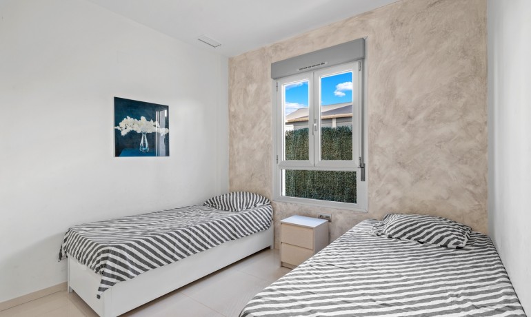 Herverkoop - Villa -
Ciudad Quesada - La Laguna