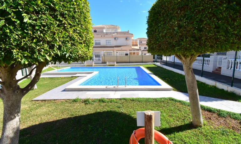 Venta - Casa -
Orihuela Costa - Playa Flamenca