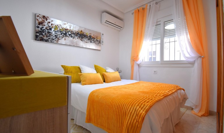 Venta - Casa -
Orihuela Costa - Playa Flamenca