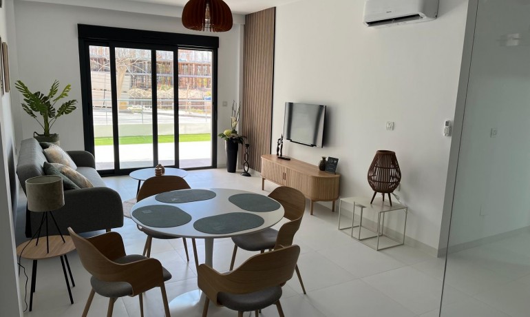 Sale - Apartment / Flat -
San Miguel de Salinas - San Miguel - Town