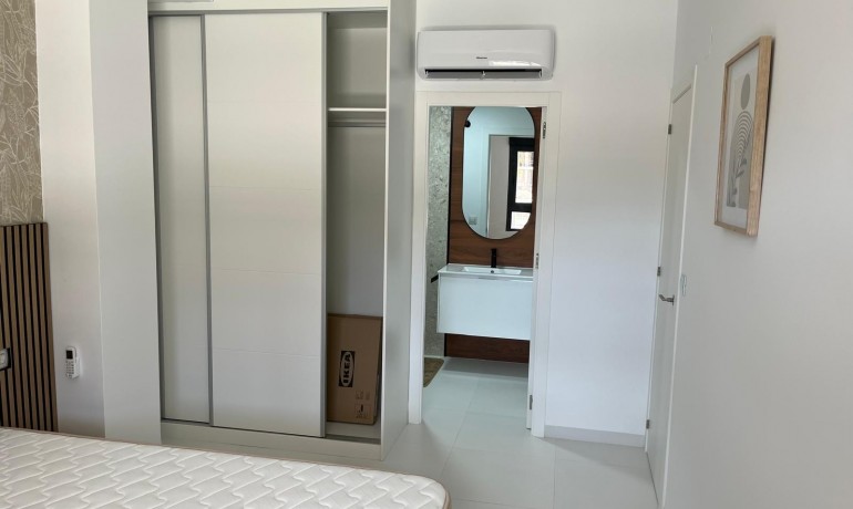 Sale - Apartment / Flat -
San Miguel de Salinas - San Miguel - Town