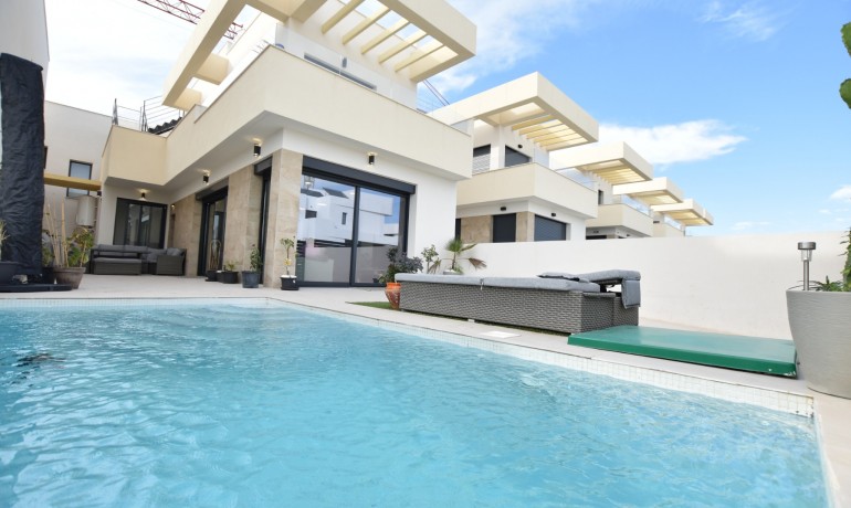 Herverkoop - Villa -
Los Montesinos - Los Montesinos - Village