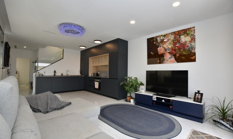 Herverkoop - Villa -
Los Montesinos - Los Montesinos - Village