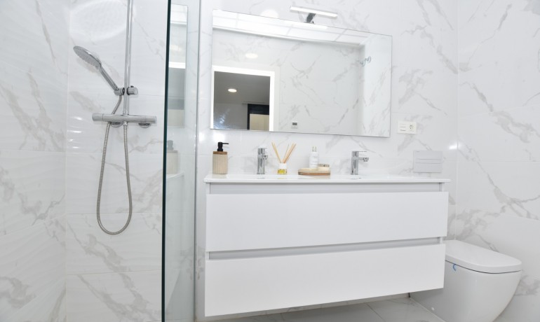 Herverkoop - Villa -
Los Montesinos - Los Montesinos - Village