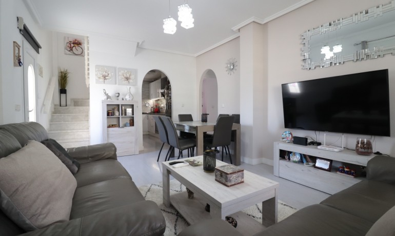 Herverkoop - Villa -
Ciudad Quesada - Ciudad Quesada - Town