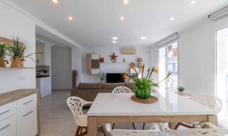 Herverkoop - Appartement / Flat -
Torrevieja Centro - Torrevieja