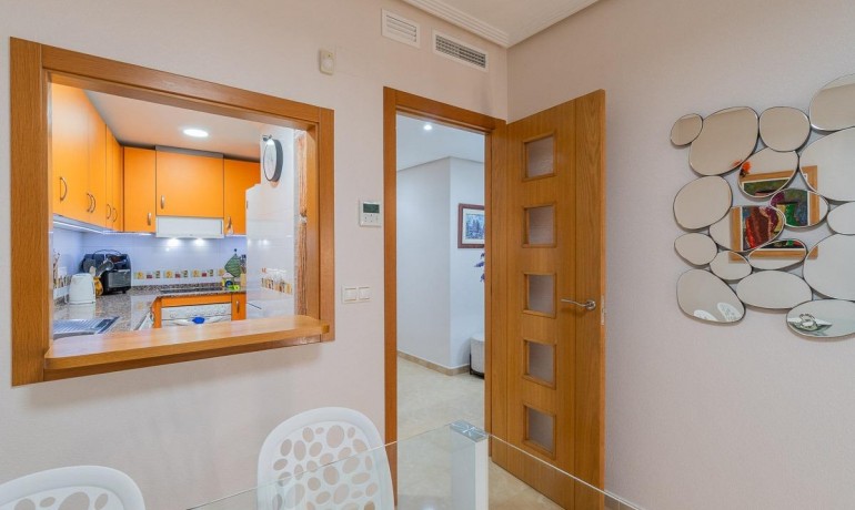 Herverkoop - Appartement / Flat -
Torrevieja* - Centro