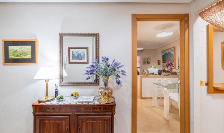 Herverkoop - Appartement / Flat -
Torrevieja* - Centro