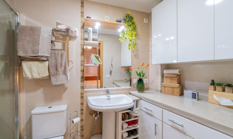 Herverkoop - Appartement / Flat -
Torrevieja* - Centro