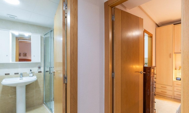 Herverkoop - Appartement / Flat -
Torrevieja* - Centro